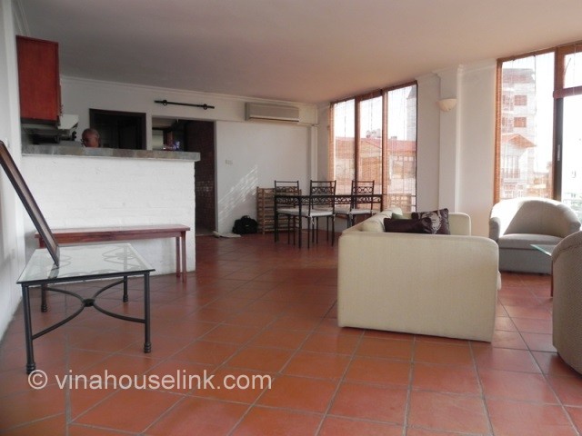 1 bedroom Apartment - Floor area 100 m2 - 3rd floor - No elevator - ID 140