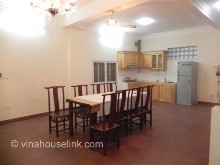 Reasonable price house with 3 bedrooms in Tay Ho District for rent