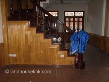 House with basic furniture for rent in Kim Ma Street, near Daewoo Hotel