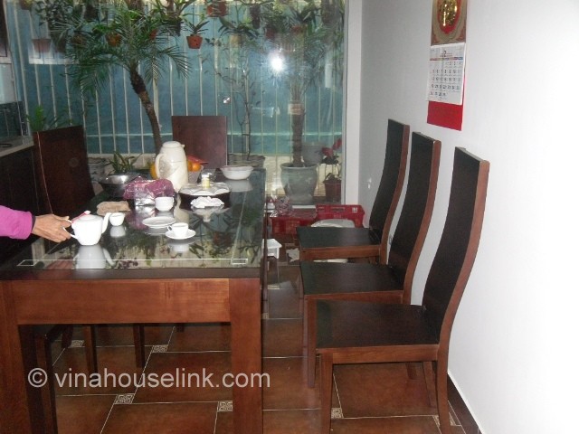 4 bedroom house with 2 living rooms for rent in Xuan Dieu Street