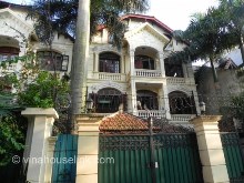 Villa for rent -Land area 290m2 in which 180m2 x 3,5 floor