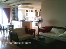 Furnished 3 bedrooms apartment for rent - Floor Area 163 m2 - Elevator 