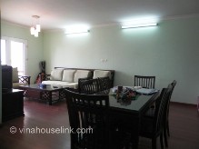 Giang Vo lake 3 bedrooms apartment for rent, Area 110m2 on 17 th floor