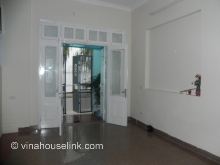 3 floor house with Lake View for rent in Ven Ho Road