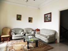 Reasonable price house in Lac Long Quan Street for rent, close to West Lake