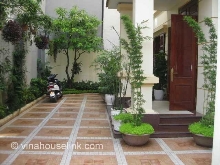 Spacious 4 bedroom house with nice front-court in Tay Ho