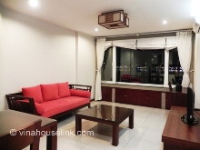 Truc Bach lake and West lake apartment for rent - 80m2 - 45h floor 