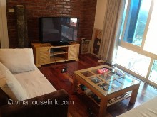 2 bedroom good service apartment for rent in Tay Ho - Area 75m2 - Elevator