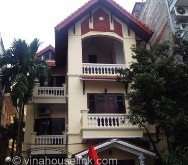 Big house in Au Co Street for rent with nice garden and well-designed rooms