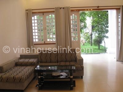 Villa on Tong Huu Dinh Street, District 2 for rent: 3500USD.