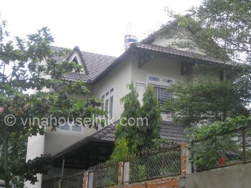 Villa Thao Dien area, district 2 for rent: 1600usd.