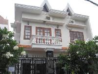 Villa for rent on Nguyen Van Huong street, District 2 for rent: 2000USD.