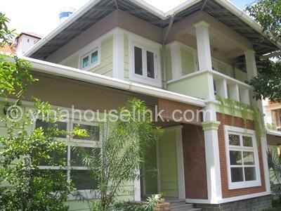 Villa rental in Thao Dien area, District 2: 2800USD(unfurnished) or 3200USD(Fully furnished).