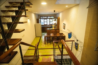 Beautiful 3 bedroom house for rent Nguyen Khanh Toan street, Cau Giay district, Hanoi. 