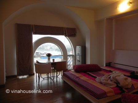 A beautiful apartment for rent with view outside in Lang Ha - Dong Da - Ha Noi