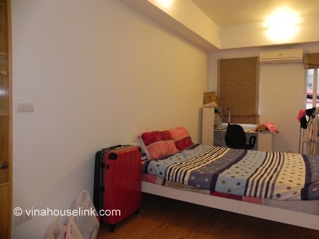 Nice apartment for rent in Lang Ha - Dong Da Dist.
