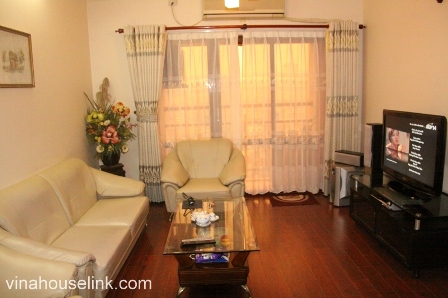 A beautiful apartment for rent in Huynh Thuc Khang – 112m2 