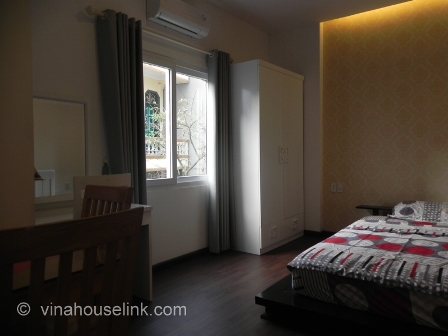 serviced studio apartment for rent in Nhat Chieu -near the lake -2nd Flo -Elevator 