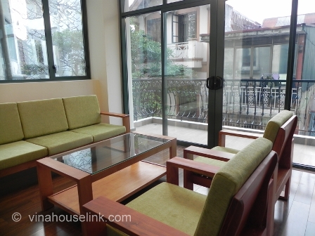 Luxurious 2 bedroom serviced apartment on Truc Bach island for rent