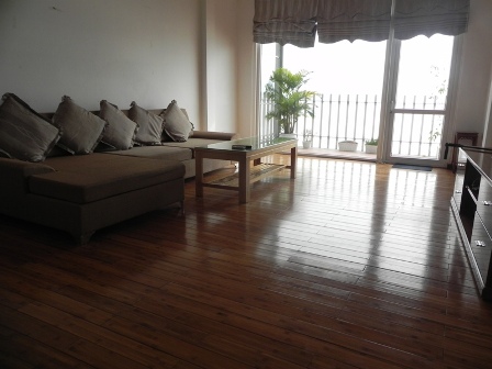a Luxurious, beautiful and lake view apartment for rent in Yen Phu Village