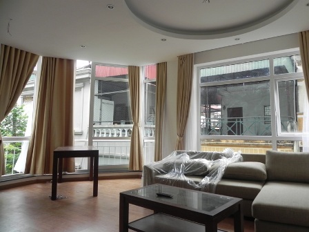 Spaceful and gorgeous 2 bedrooms serviced apartment in Xuan Dieu street
