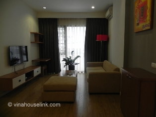 A fantastic serviced apartment for rent in Dao Tan street