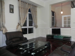 Elegant 3 bedroom apartment in The Manor - Ha Noi