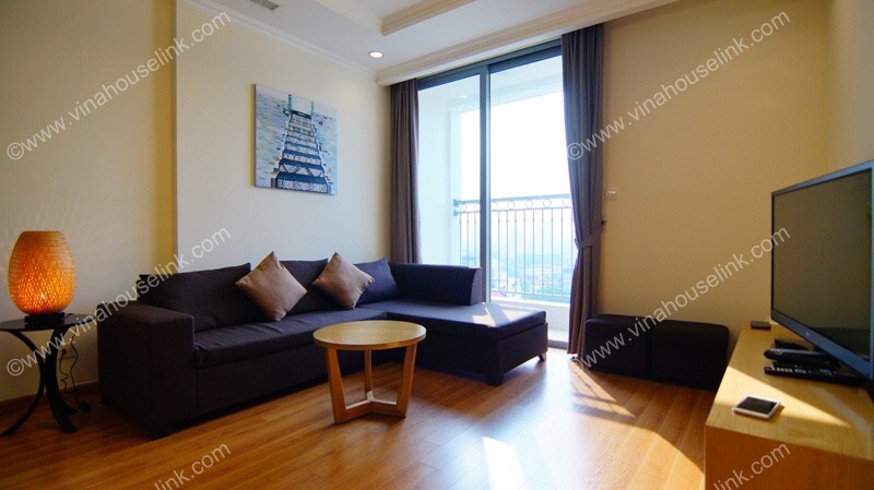 Nice , newly-built , 2 bedr apartment at Vinhomes Nguyen Chi Thanh 