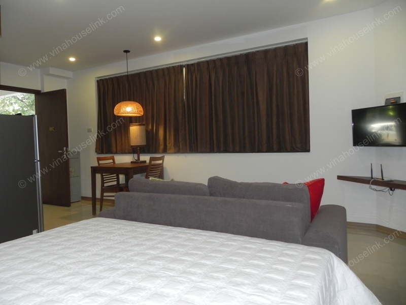 Brand new, ariy, bright and modern style studio at Van Cao, Ba Dinh Dist