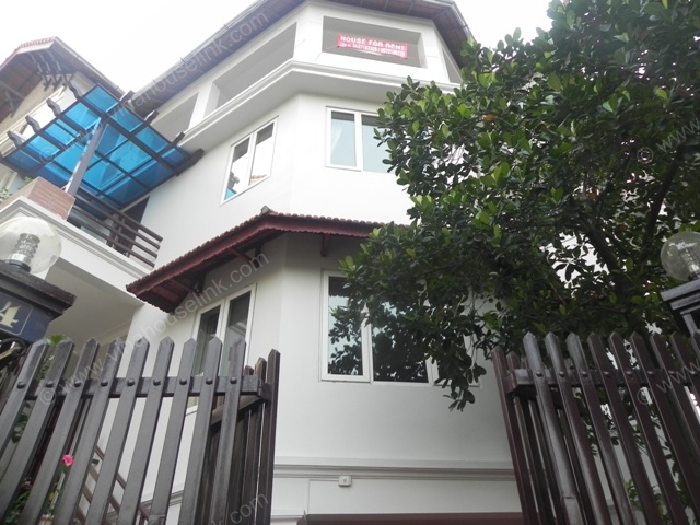 Gorgeous 5-bed villa with fantastic swimming pool for rent at Dang Thai Mai, Tay Ho Dist, Hanoi