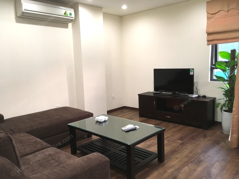 Spacious 2 bedrooms serviced apartment, 6th floor(602), Ho Tung Mau area 