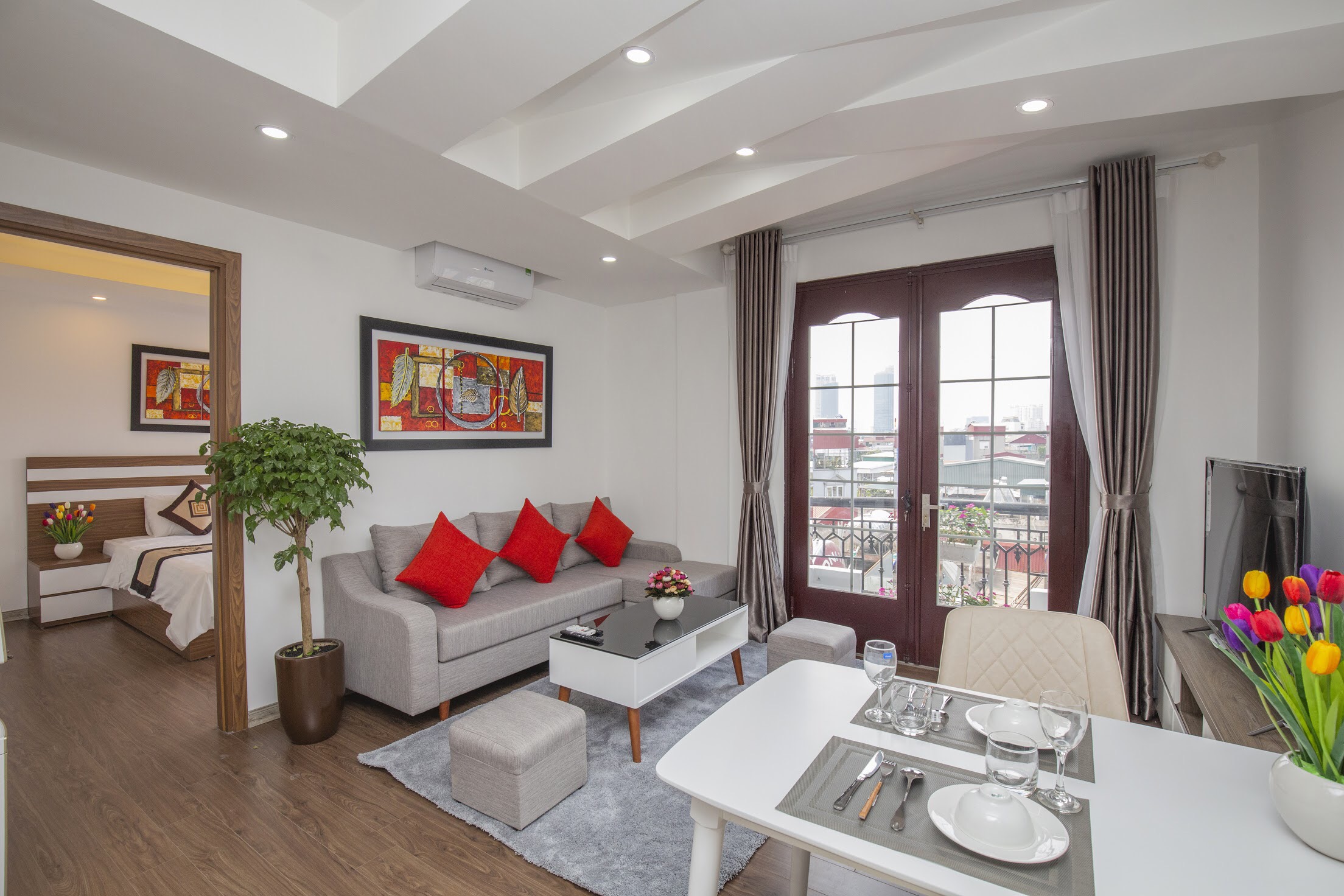 1 bedroom service apartment for rent at 7th floor - Dao Tan, Ba Dinh, Ha Noi