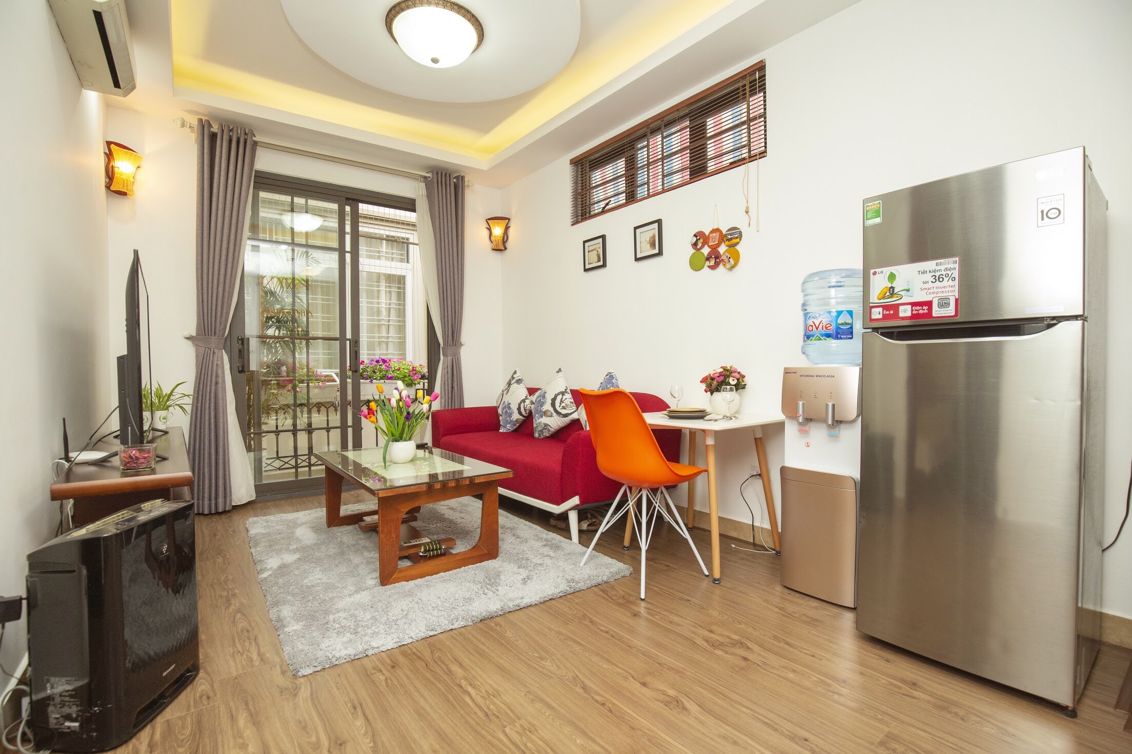 Service apartment 1 bedroom for rent on 2nd floor at Dao Tan, Ba Dinh, Ha Noi