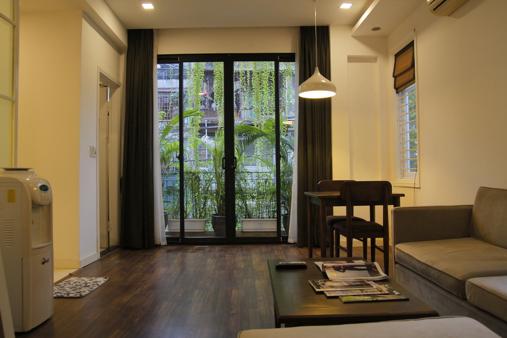 Service apartment for rent 1 bedroom 1 bathroom at Nguyen Chi Thanh, Ba Dinh, Ha Noi