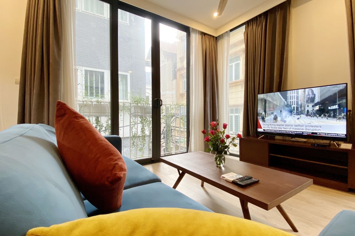 Service apartment for rent 2 bathroom 1 bedroom at Kim Ma, Ba Dinh, Ha Noi