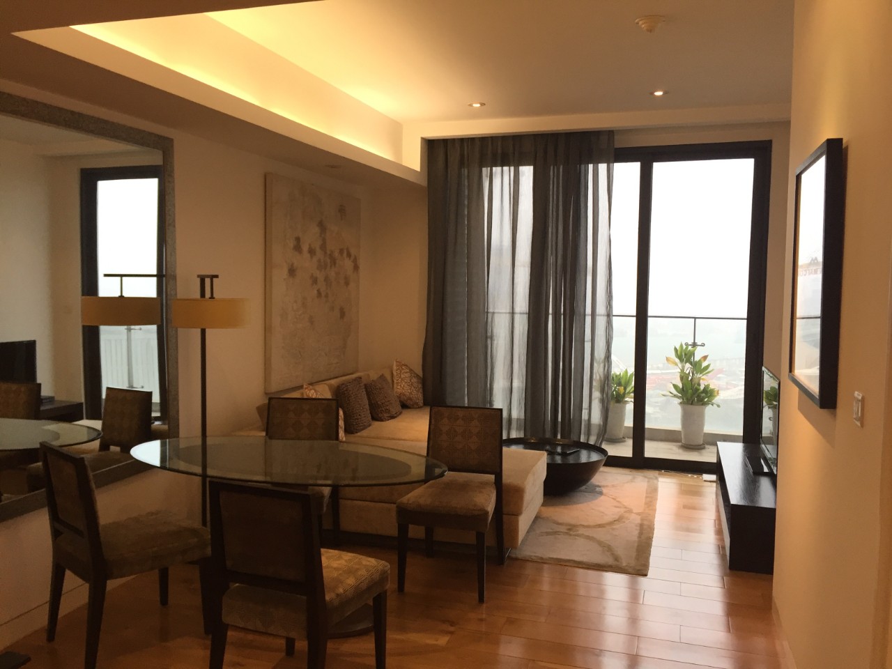 Service apartment 1 bedroom 1 bathroom (602) at Hoang Quoc Viet, Cau Giay, Ha Noi