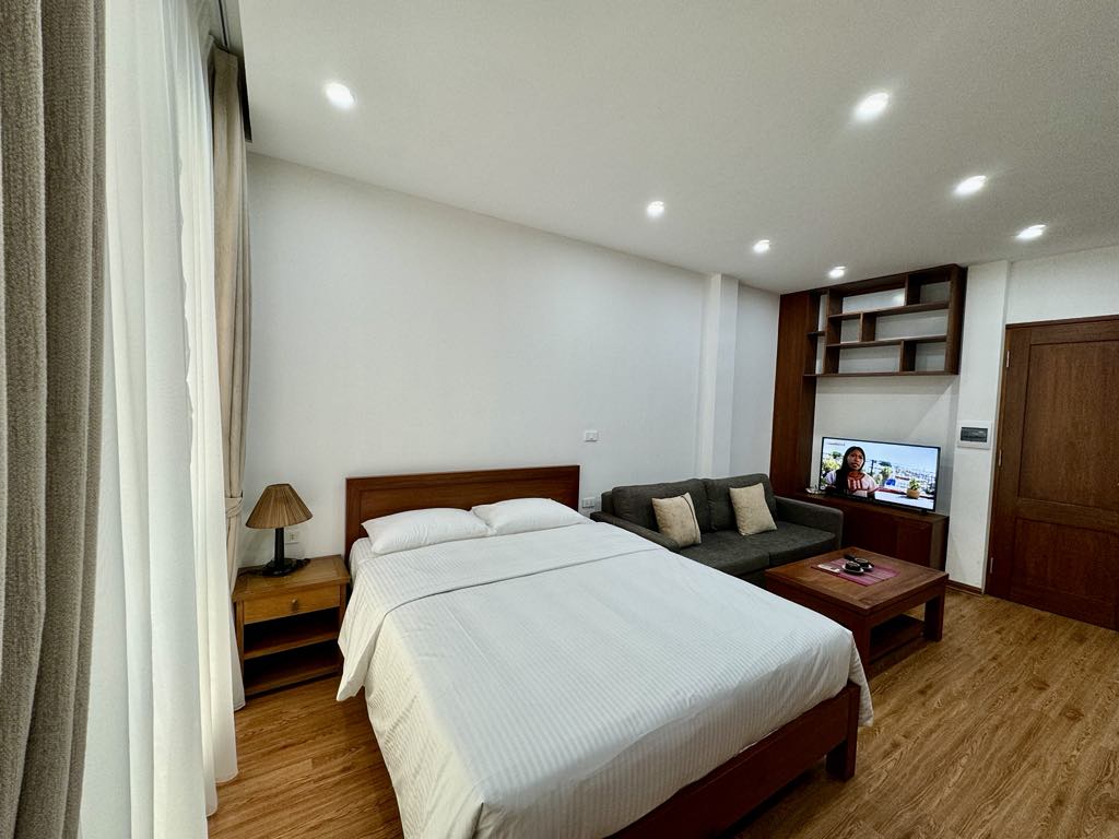 Nice Studio serviced apartment near Vinhomes Gardenia